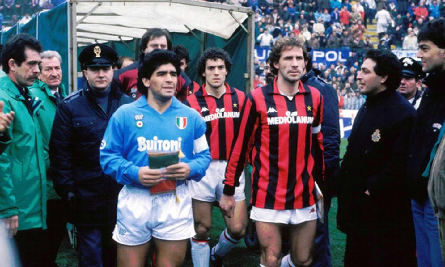 Addio Maradona, Baresi: 'Mi piange il cuore, un onore affrontarti' FOTO