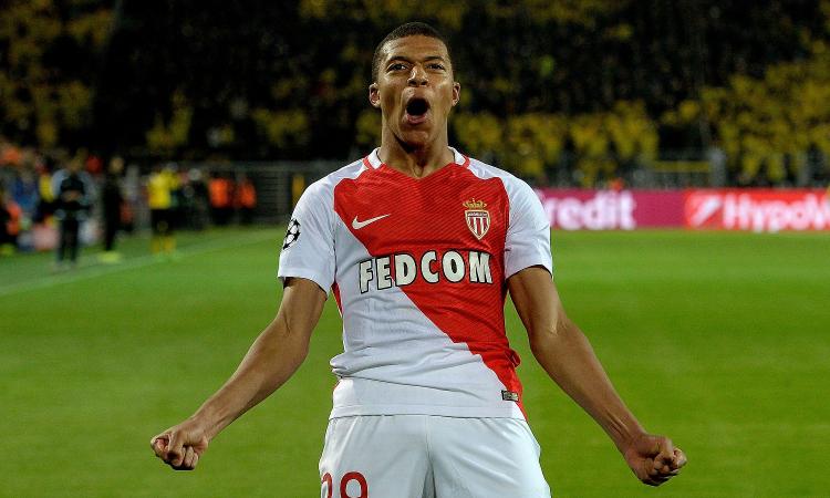 Real Madrid, Zidane a Mbappé: 'Vieni da noi, diventerai una stella'