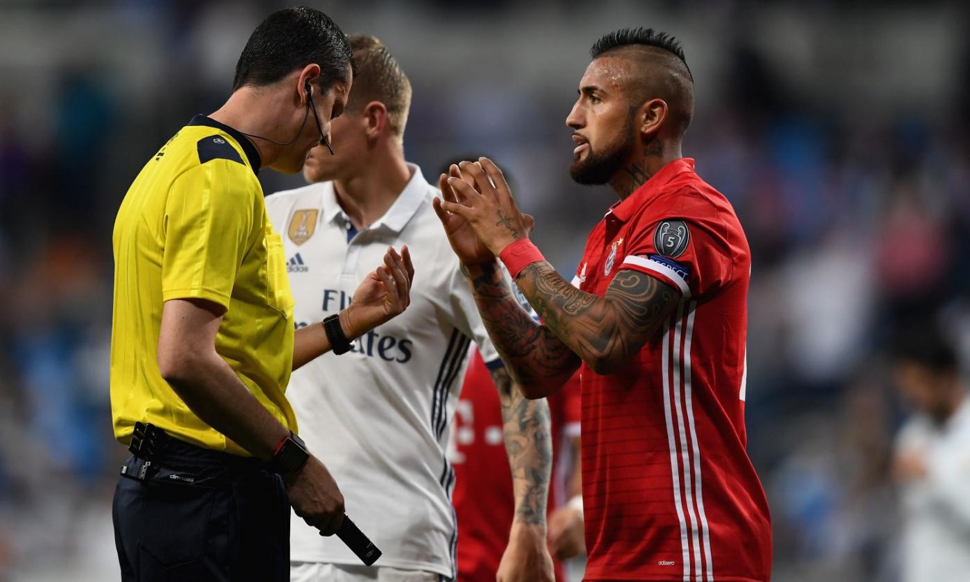 Bayern, Vidal rosso di rabbia a Madrid: 'Un furto' VIDEO