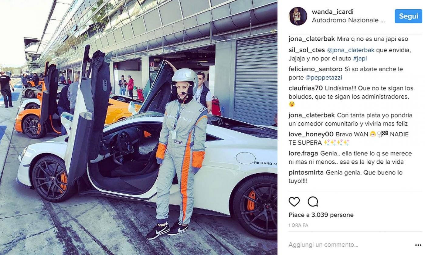 Wanda Nara, giro ad alta velocità sulle curve di Monza. Ecco le FOTO della splendida moglie di Icardi