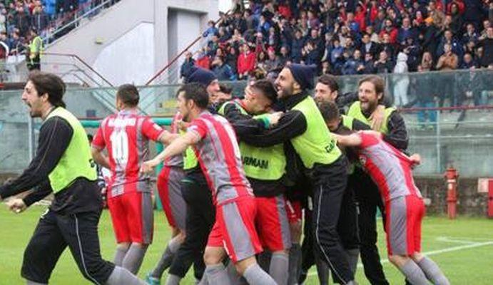 Cremonese, UFFICIALE: doppio colpo per la B, presi Ujkani e Croce