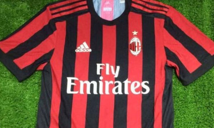 Milan, in Cina vendono già la nuova maglia FOTO