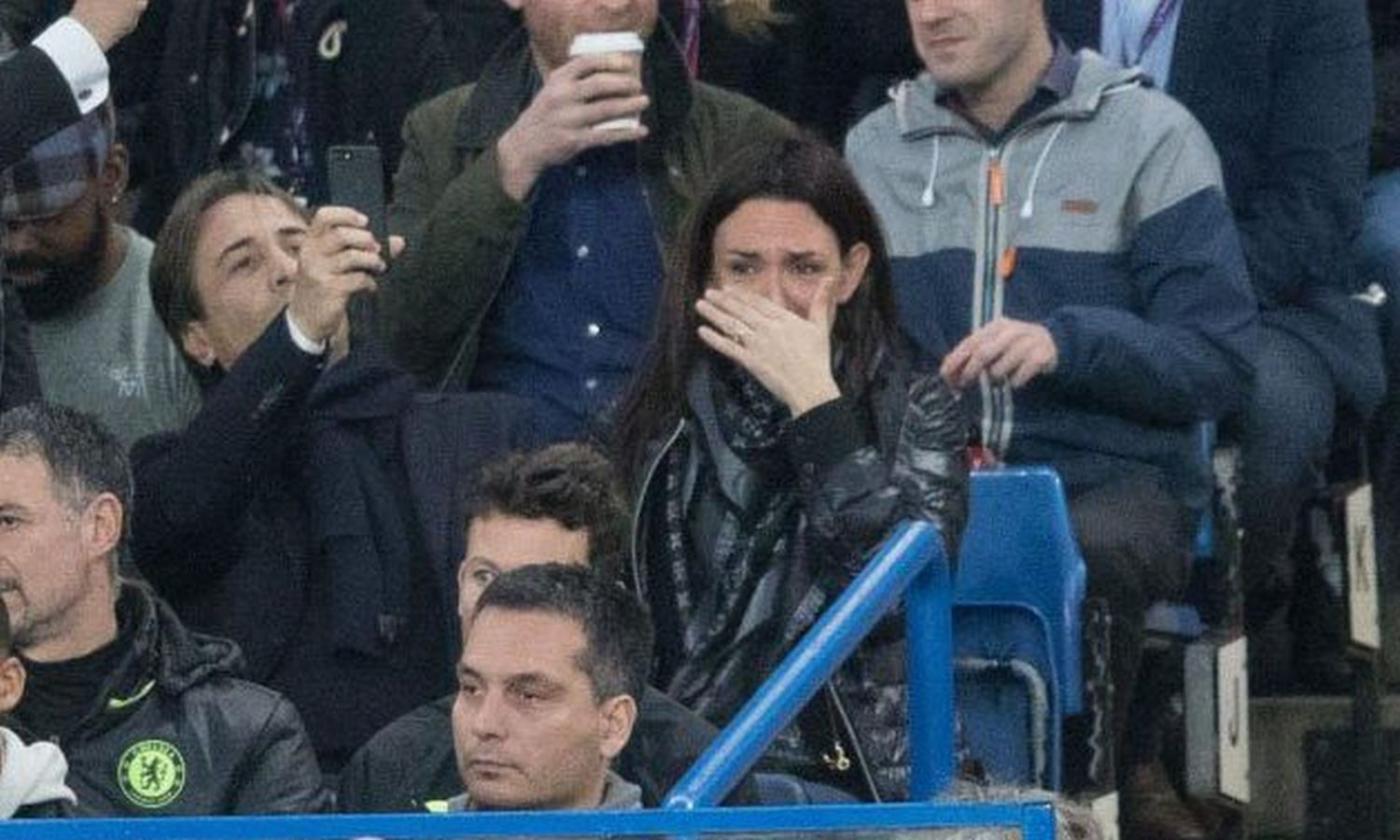 Conte’s wife breaks into tears as Chelsea fans sing manager’s name before kick off