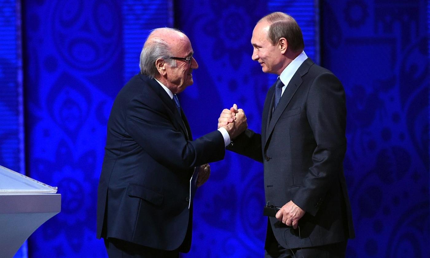 FIFA accusata di corruzione per l'assegnazione dei Mondiali 2018 e 2022. La Russia: 'Nessuna tangente'