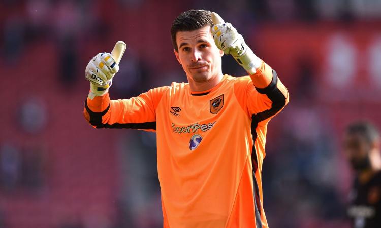 Hull City: 'Nessuna offerta accettata per Jakupovic'