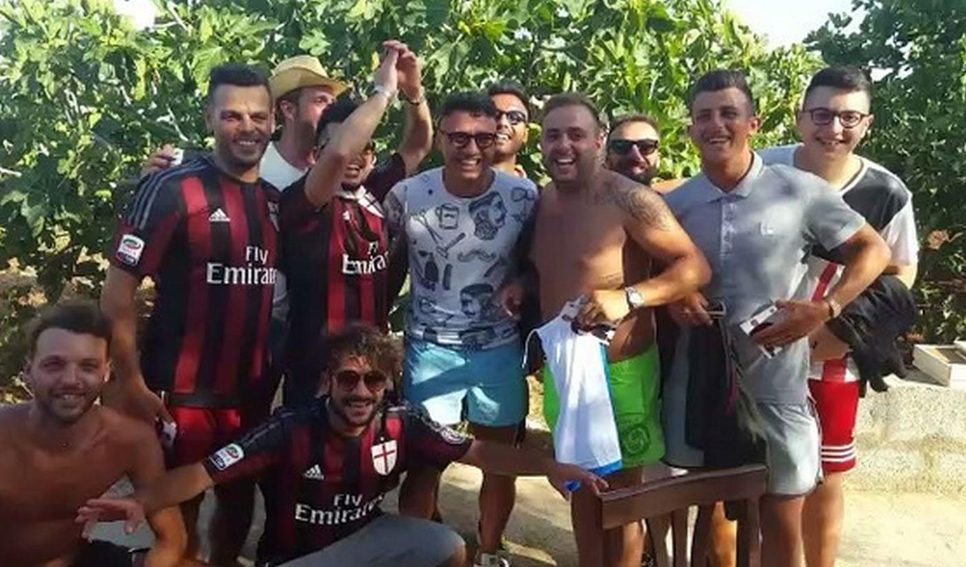 Milan, Lapadula diventa... 'Despacito'! Il coro degli amici e dei tifosi, che non vogliono vederlo partire VIDEO