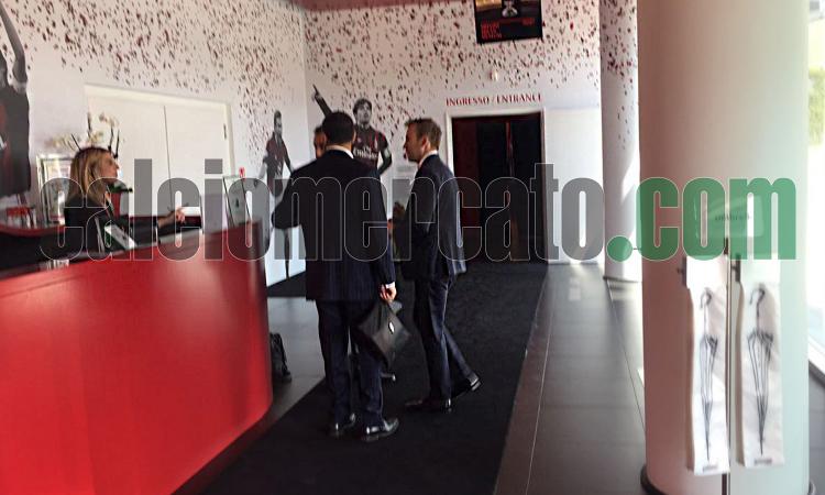 Milan, che succede? I manager del fondo Elliot piombano in sede