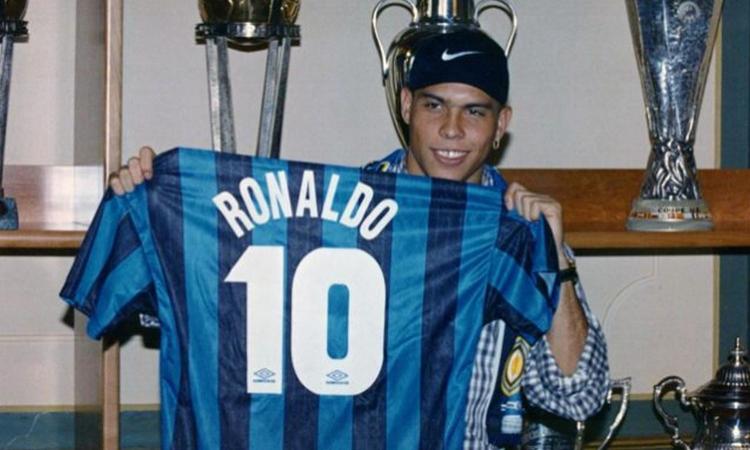 Ronaldo Allinter Larrivo A Milano Del Fenomeno Video