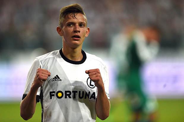 Scouting Report: Liverpool closing in on Polish teen sensation