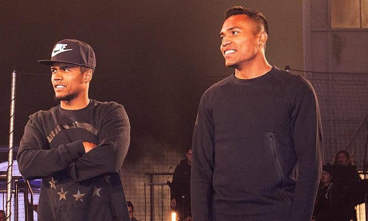 Juve, linea diretta con Manchester: doppia offerta dello United per Douglas Costa e Alex Sandro