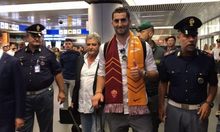 Gonalons è atterrato a Roma FOTO