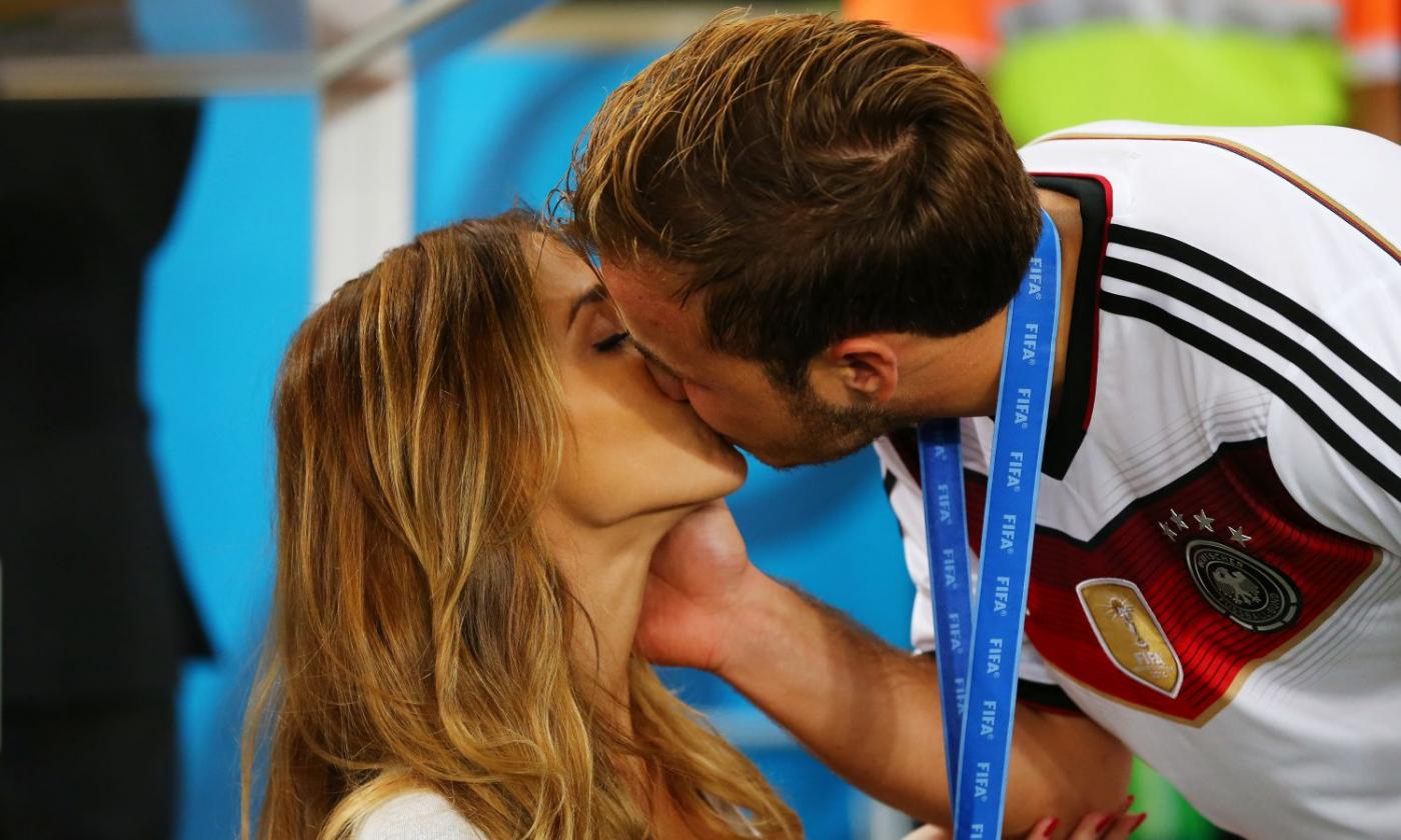 Dal bacio Mondiale al ritorno: Gotze sempre con la bella Ann-Kathrin FOTO