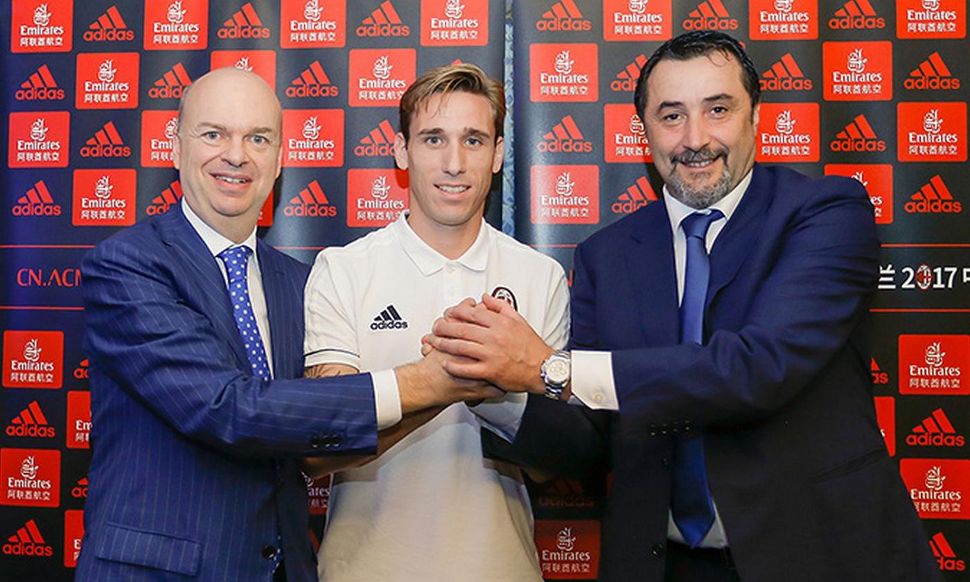 Milan, Biglia: 'Ho scelto la 21 per Pirlo'. Fassone: 'Lo volevamo da ottobre'