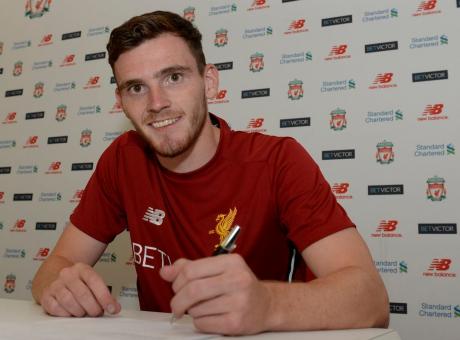 Liverpool, UFFICIALE: rinnova Robertson