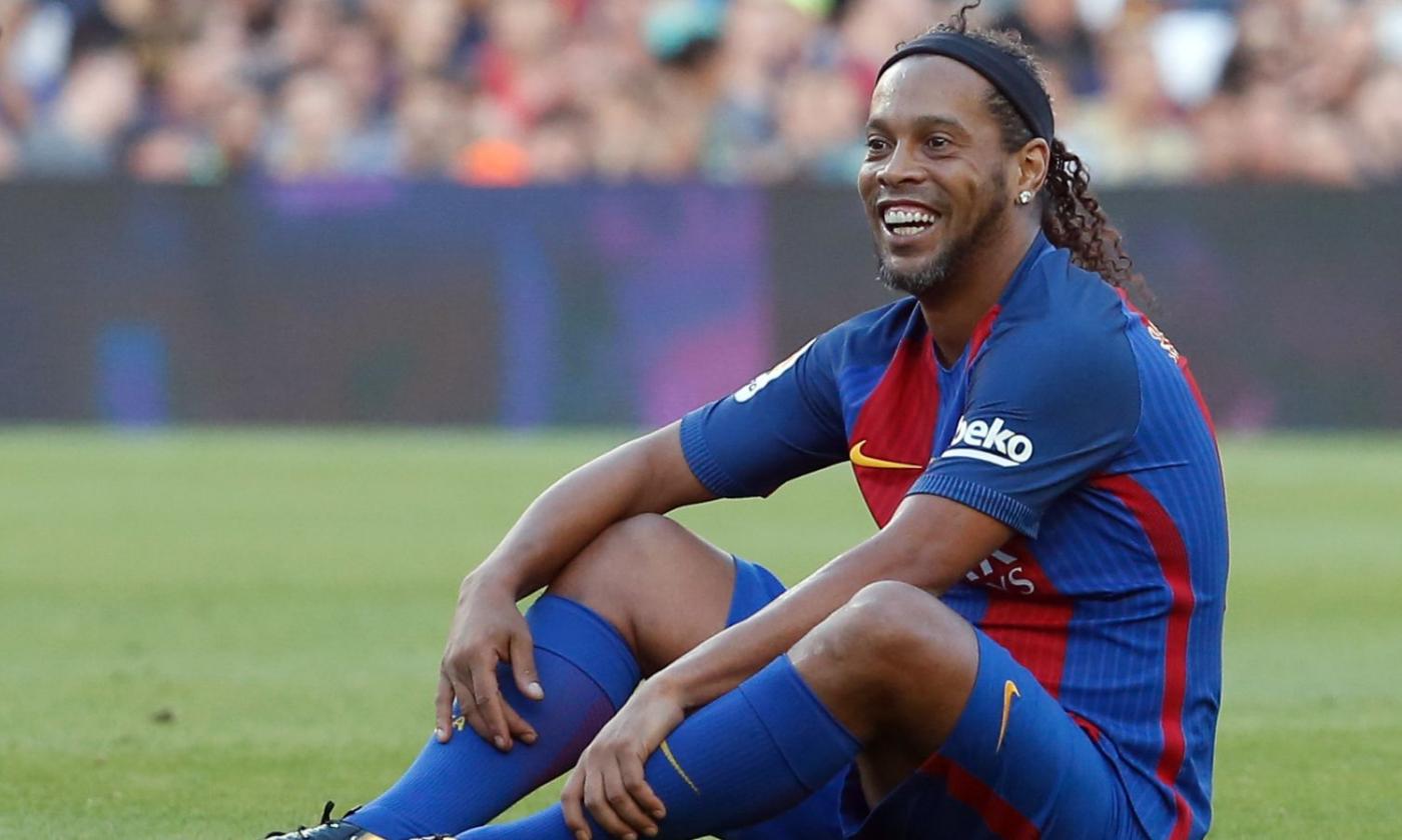 Il Barcellona ricorda Ronaldinho: VIDEO con tutte le sue magie