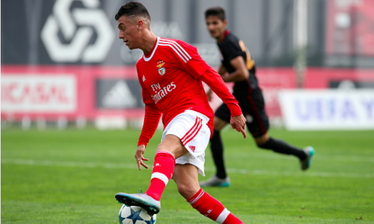 Milan: Tiago Dias ha firmato