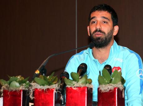 Ex Atletico e Barcellona, Arda Turan condannato a due anni e otto mesi di carcere: sparò in un ospedale