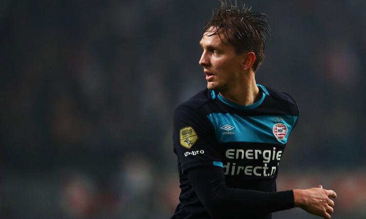 De Jong salva il PSV: +6 sull'Ajax VIDEO