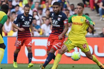 fekir.lione.2017.18.contrasto.