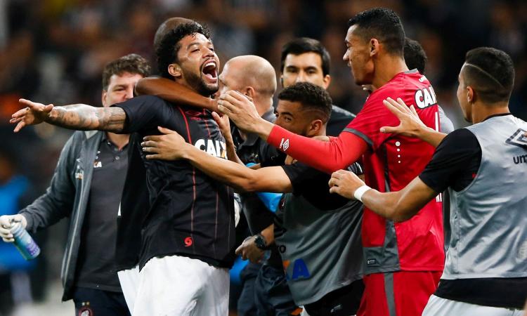 Bordeaux, UFFICIALE: accordo per Otavio dall'Atletico Paranaense