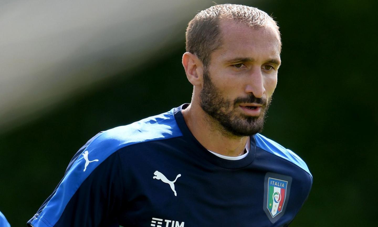 Juve, Chiellini verso il forfait col Barcellona: le ultime sull'infortunio