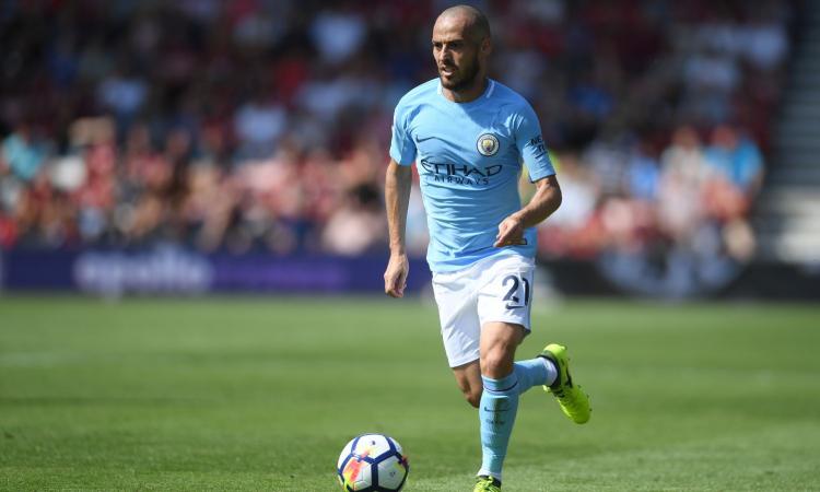 Manchester City, tentativo per blindare un centrocampista