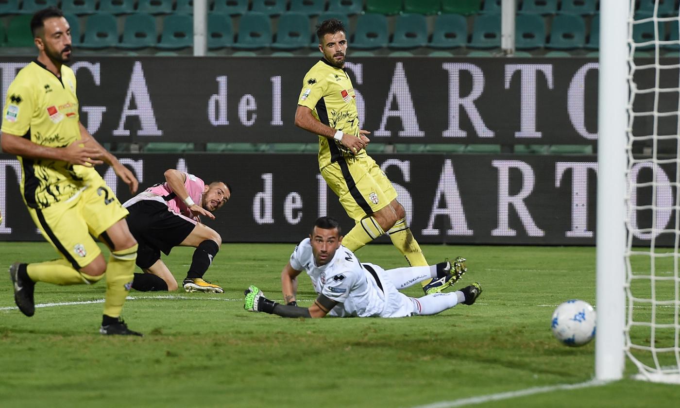 Serie B: il Palermo rimonta la Pro Vercelli con doppietta di Nestorovski, poi espulso. Dybala tifa davanti alla tv FOTO e VIDEO