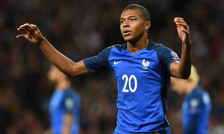 Francia, che serataccia: ko e infortunio a Mbappé VIDEO