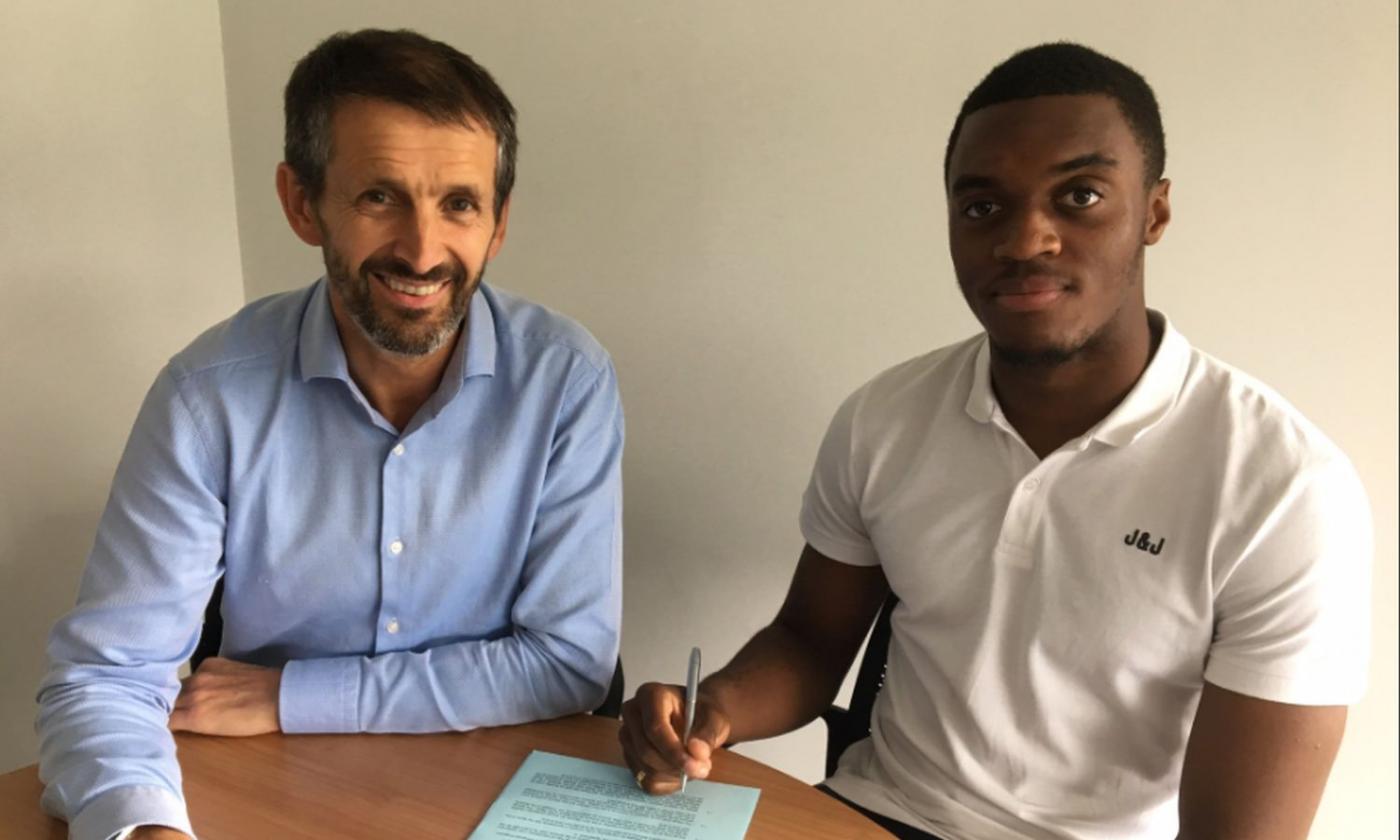 Stoke City, UFFICIALE: rinnova Ngoy