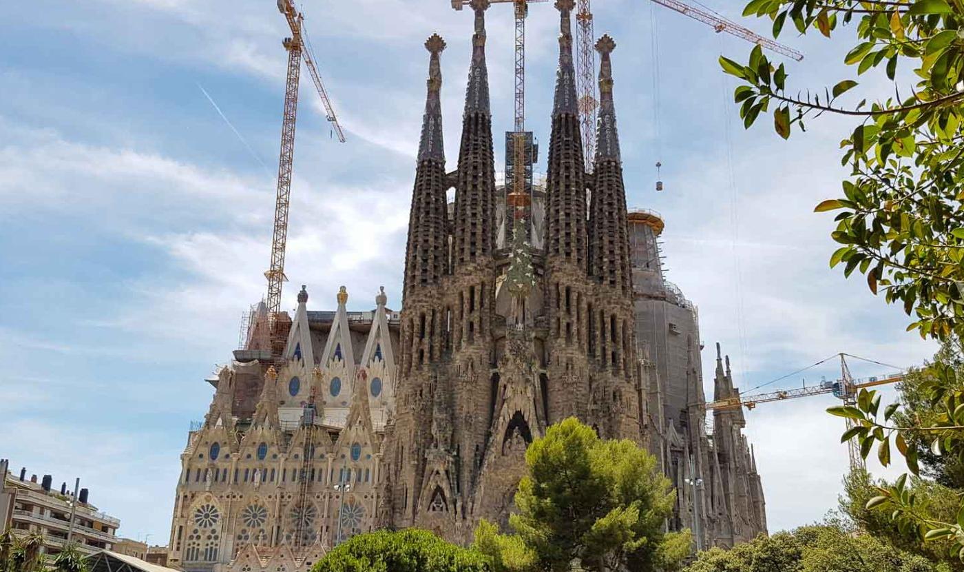 Barcellona: chiusa la Sagrada Familia, operazione antiterrorismo