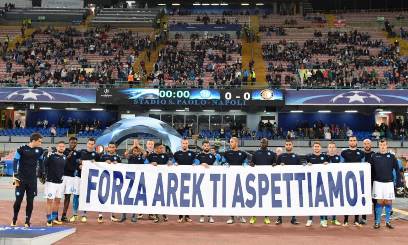 Napoli, striscione per Milik: 'Forza Arek ti aspettiamo'