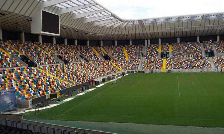 L’Udinese mostra la coppa: poco più di due mesi ad Euro Under21