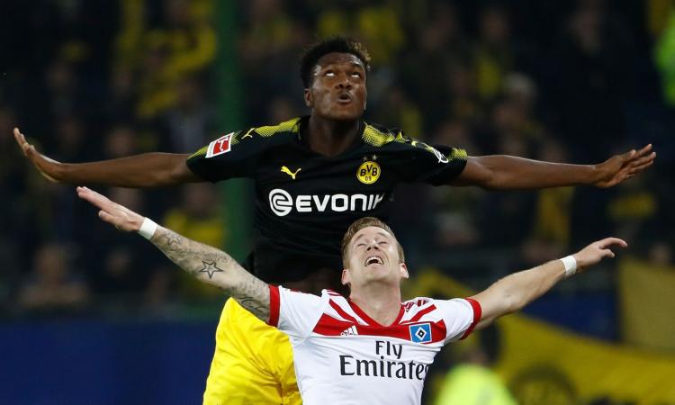 Manchester United: pensa a un difensore del Dortmund