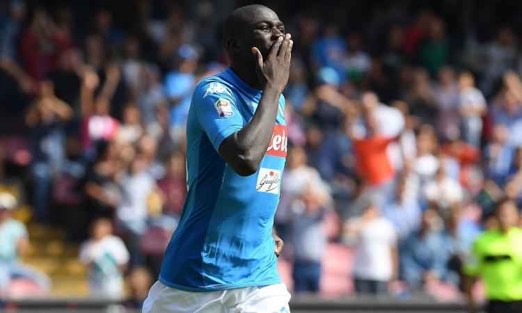 Koulibaly, l'oro di Napoli: con Sarri è tra i migliori al mondo, il Chelsea...