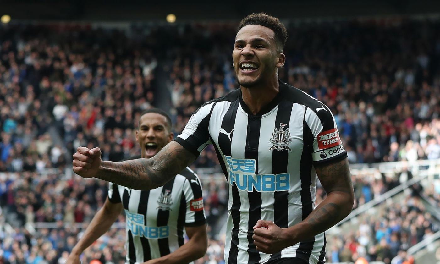 Newcastle: no a un'offerta del West Ham per Lascelles