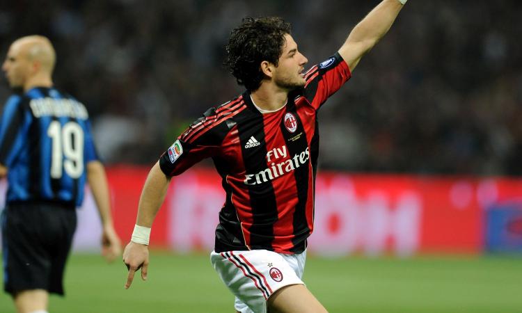 Milan, Pato: 'Il momento più bello della mia carriera? Il gol al Napoli. Mi rivedo in Leao, ero in Duomo per lo scudetto'