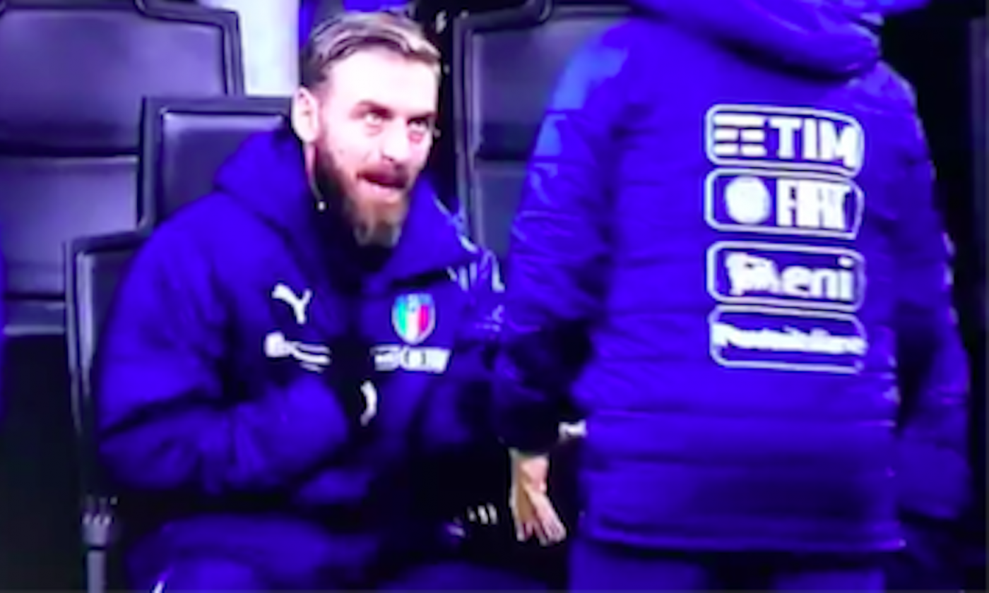 Italia, De Rossi furioso in panchina: 'Che c.... entro io?' . E indica Insigne…