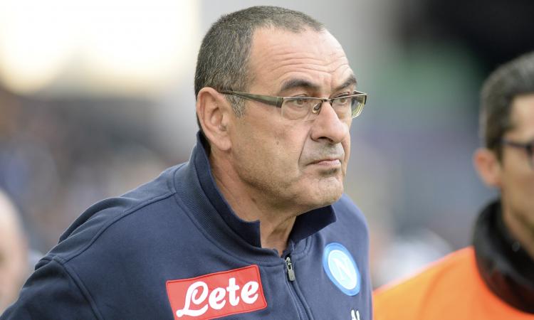 Napolimania: Sarri, il sarcasmo non chiarisce i dubbi, né risolve i problemi