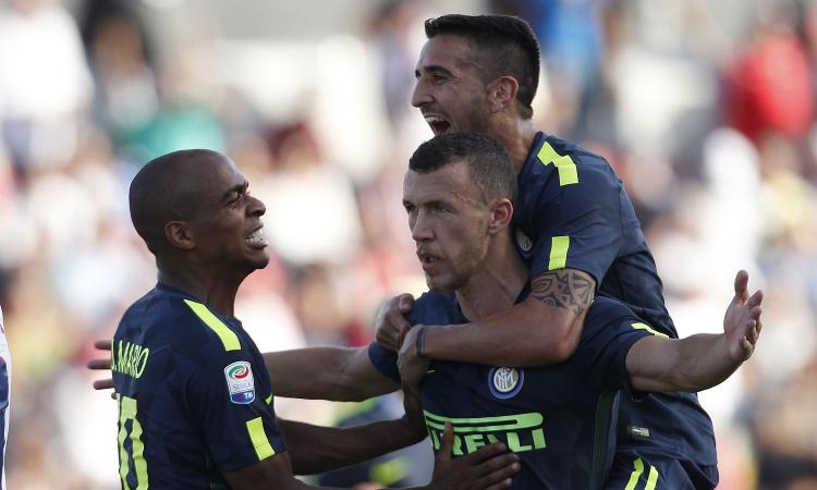 Inter, Joao Mario verso l'addio? Vecino nicchia: 'Saprà gestire il suo futuro...'