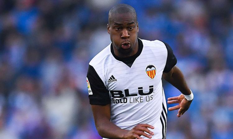 Ag. Kondogbia: 'L'Inter un errore, mai più! Forse era meglio andare al Milan...'