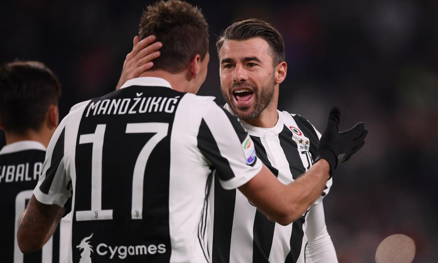 Juve, Mandzukic saluta Barzagli: 'Un onore giocare con te'