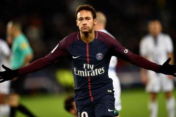 neymar, psg, braccia larghe, troyes, 2017/18