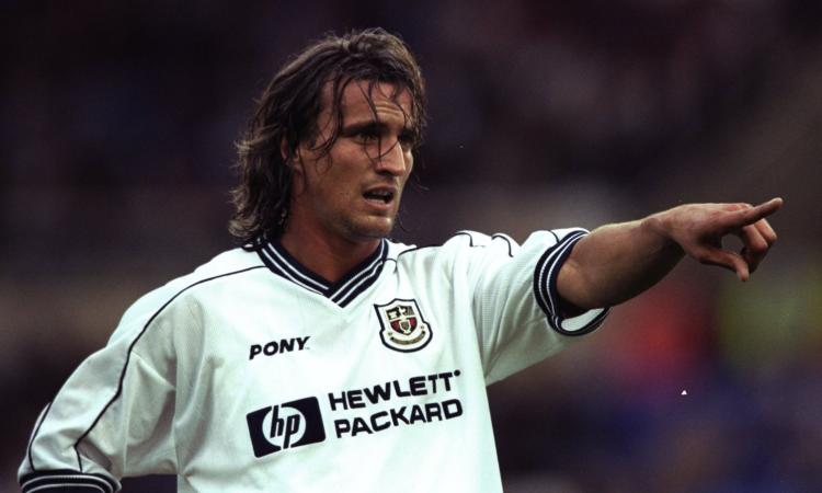 Ginola, una vita presa per i capelli