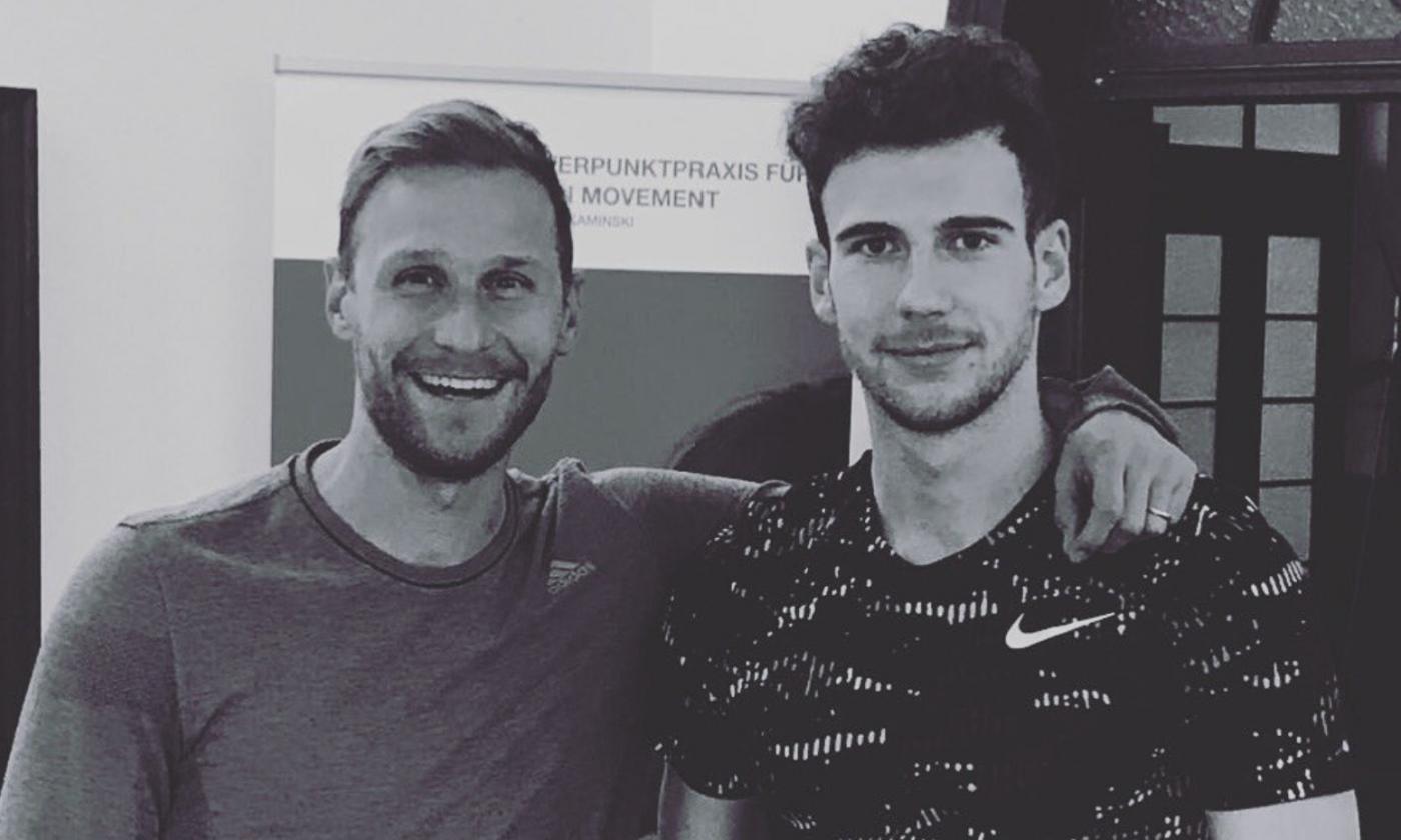 Juve hope as Howedes posts picture with Barcelona & Man Utd transfer target