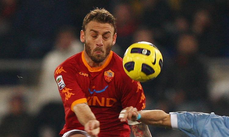 Maldini: 'L'addio di De Rossi alla Roma mi ha sorpreso. È una scelta dolorosa'