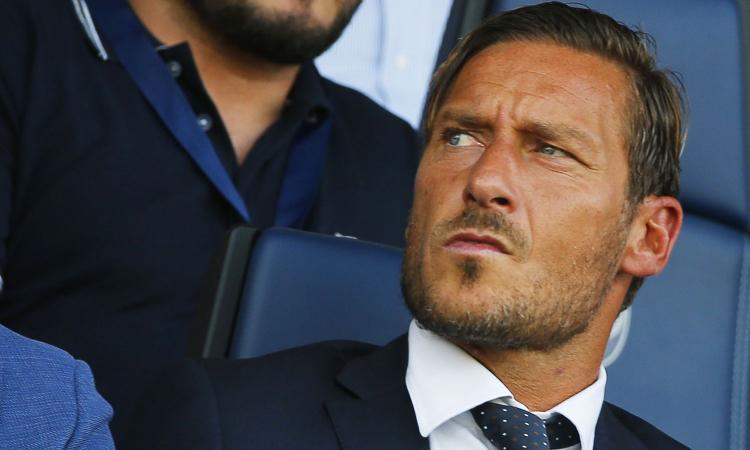 Roma, lunedì parla Totti. Tutti i retroscena sull'addio ai giallorossi