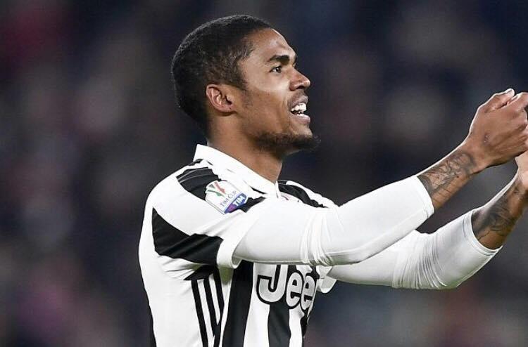 Juventus, a sorpresa può partire Douglas Costa