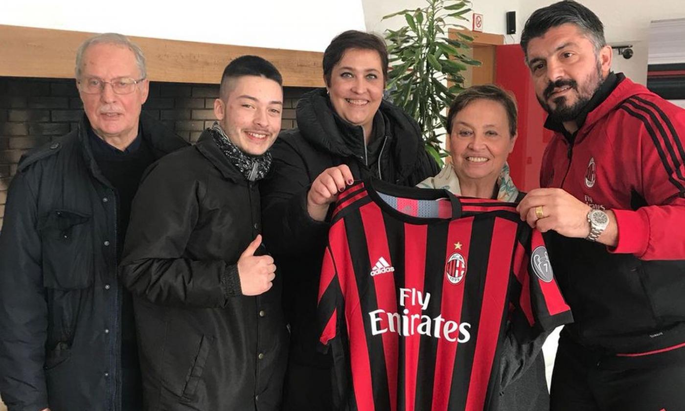 Milan: Gattuso e la squadra incontrano la figlia di Valletti, rossonero deportato a Mauthausen