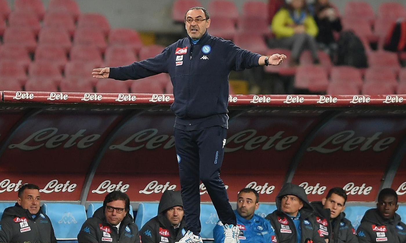 Napoli, Sarri polemizza: 'Fossi arbitro non permetterei certi atteggiamenti. Le pause ci fanno male, per lo scudetto...'