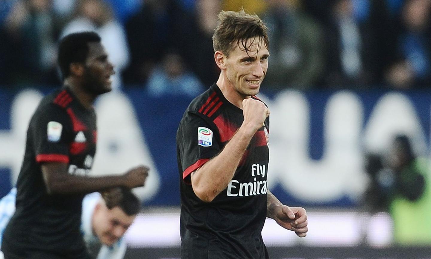 Milan, due squadre su Biglia 